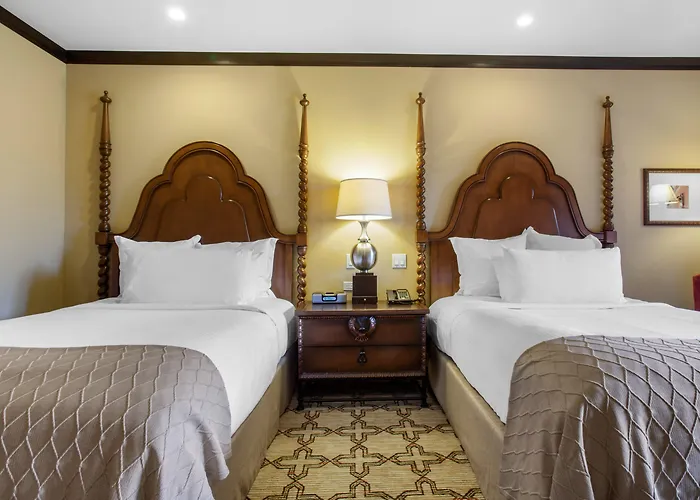 Omni Scottsdale & At Montelucia