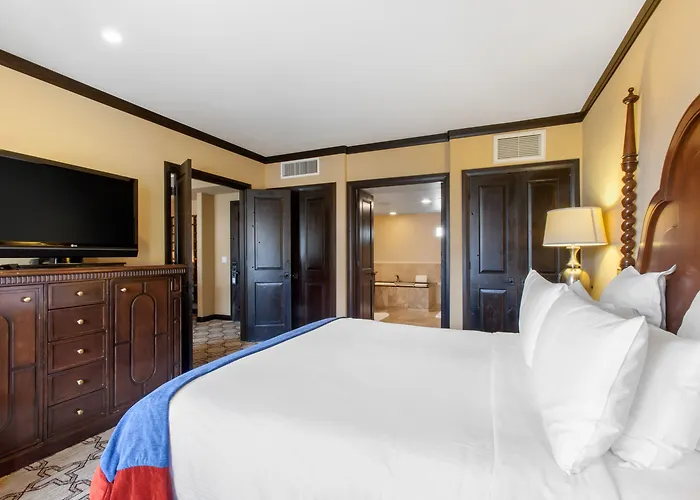 Hotel Omni Scottsdale & At Montelucia 4*