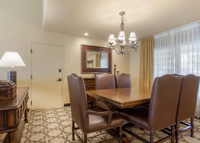 Omni Scottsdale & At Montelucia Hotel 4*
