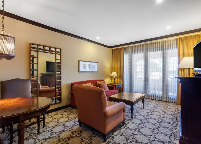 Omni Scottsdale & At Montelucia Paradise Valley