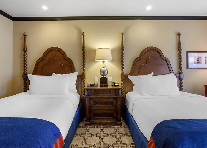 Omni Scottsdale & At Montelucia 4*