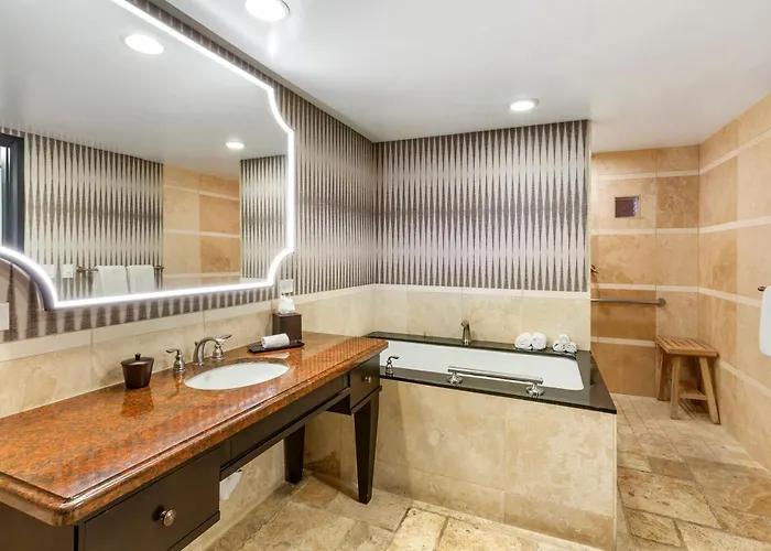 Omni Scottsdale & At Montelucia 4*